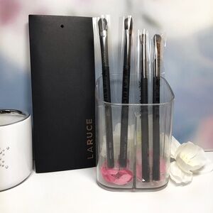 Laruce Beauty Eyeshadow Brush Set of 4 in Black & Silver *Brand NEW in Envelope!